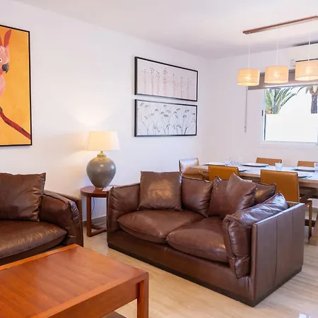 Privada En Un Entorno Unico Villa *